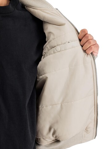 ALPHA INDUSTRIES Between-Season Jacket 'MA-1 Teddy' in Beige