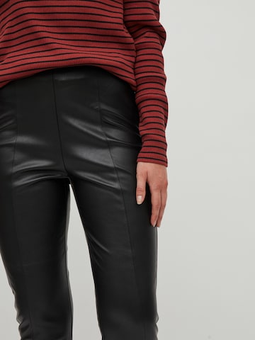 VILA Skinny Spodnie 'Dagmar' w kolorze czarny