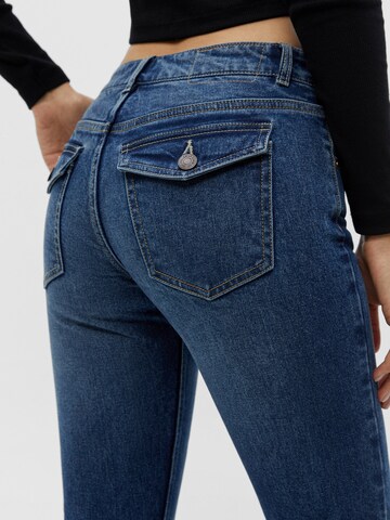 Pull&Bear Flared Jeans i blå