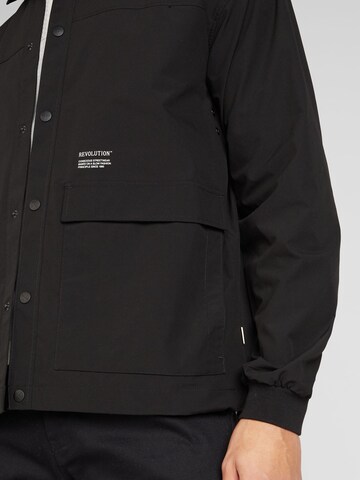 Revolution Prehodna jakna | črna barva
