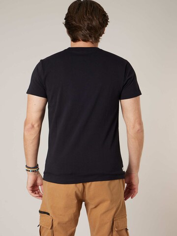 T-Shirt 'WANDER  ' Deeluxe en noir