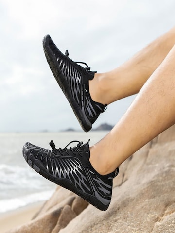 HUSKSWARE Water Shoes in Black