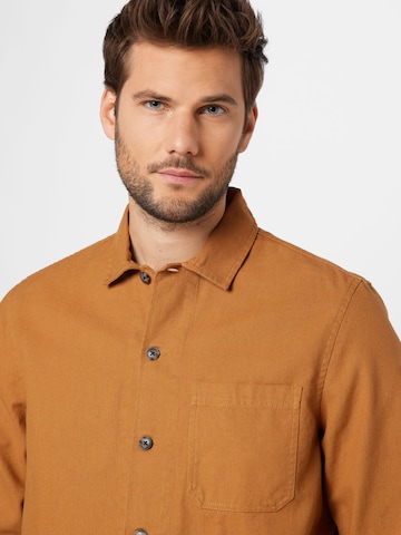 BURTON MENSWEAR LONDON Regular fit Prehodna jakna | rjava barva