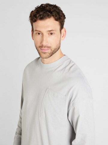 Maglietta 'CLEAN' di JACK & JONES in grigio