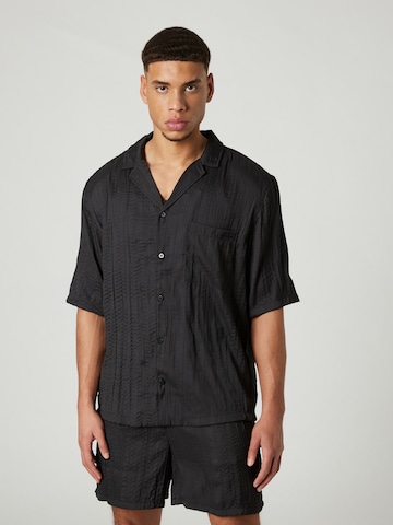Sinned x ABOUT YOU Comfort fit Button Up Shirt 'Ricardo' in Black: front