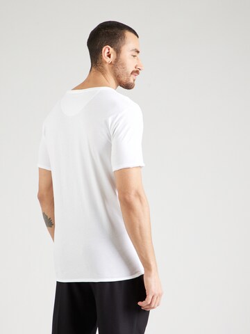 T-Shirt 'Kendrick' DRYKORN en blanc