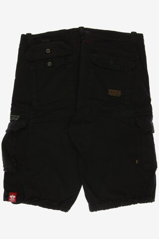 ALPHA INDUSTRIES Shorts in 34 in Black