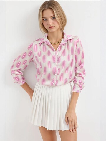Bigdart - Blusa em rosa: frente