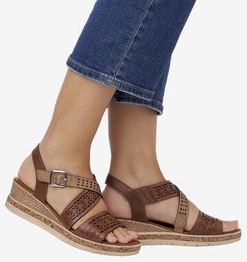 REMONTE Strap Sandals in Brown: front