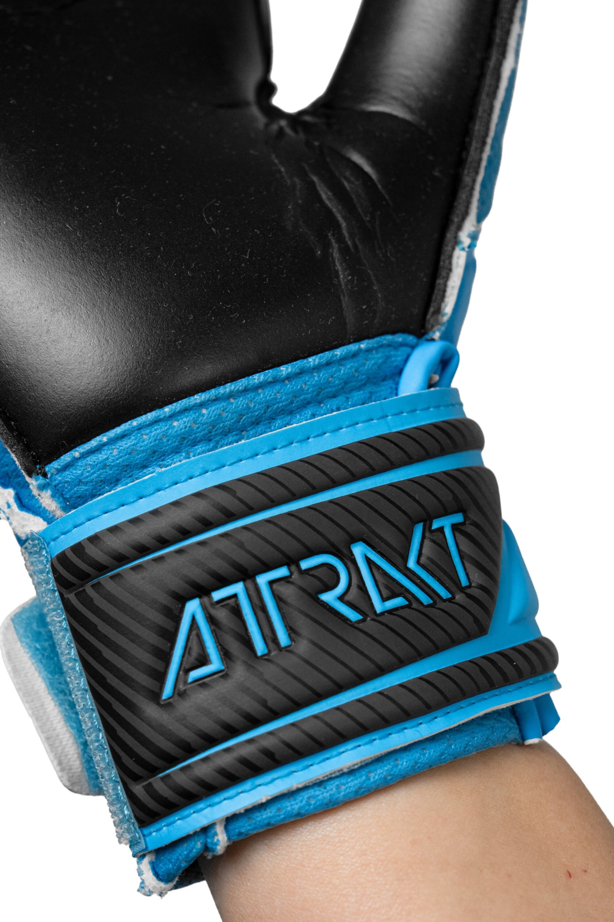 REUSCH Athletic Gloves 'Attrakt Solid Junior' in Blue