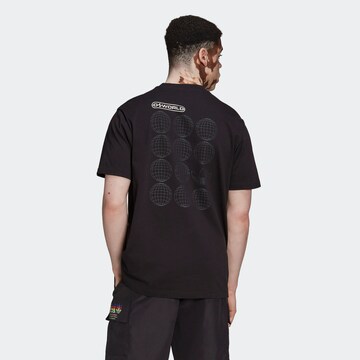 ADIDAS ORIGINALSMajica 'Graphic Ozworld' - crna boja