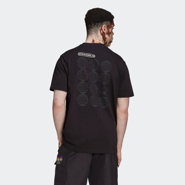 T-Shirt 'Graphic Ozworld' ADIDAS ORIGINALS en noir