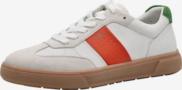 Baskets basses Tamaris en blanc : devant