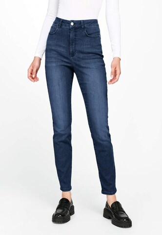 Uta Raasch Regular Jeans in Blue: front