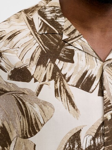 JACK & JONES Comfort fit Overhemd in Beige