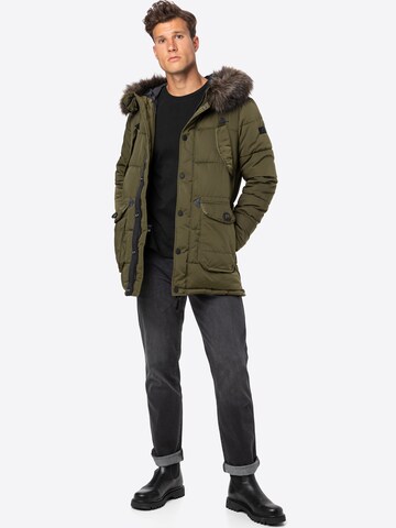 Parka invernale 'Chinook' di Superdry in verde