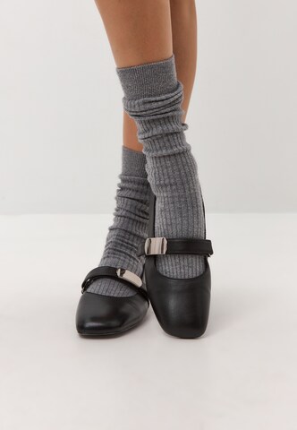 CESARE GASPARI Strap ballerina in Black