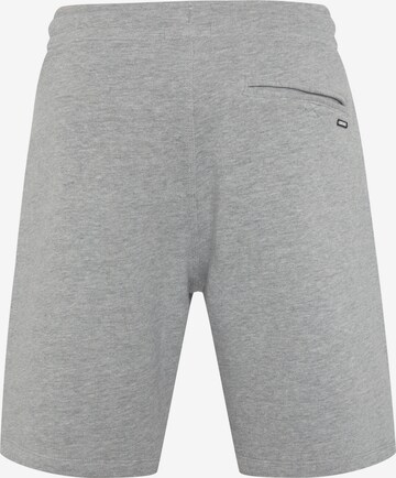 CHIEMSEE Regular Shorts in Grau
