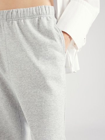 PIECES Tapered Pants 'AMY' in Grey
