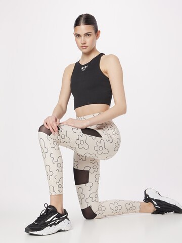 Skinny Leggings di Urban Classics in bianco