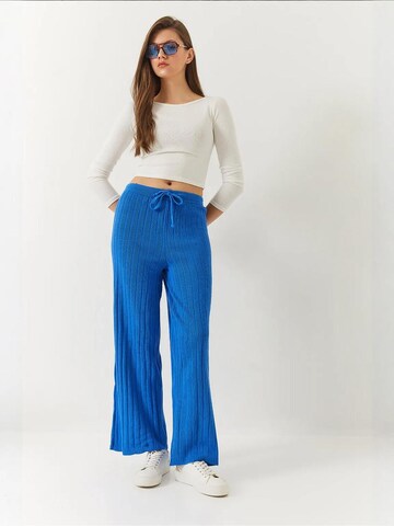 Bianco Lucci - Loosefit Calças em azul