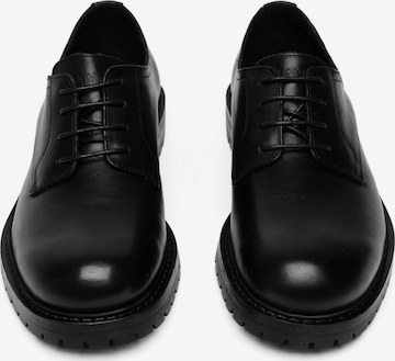 Chaussure à lacets 'BIAMIKE' Bianco en noir