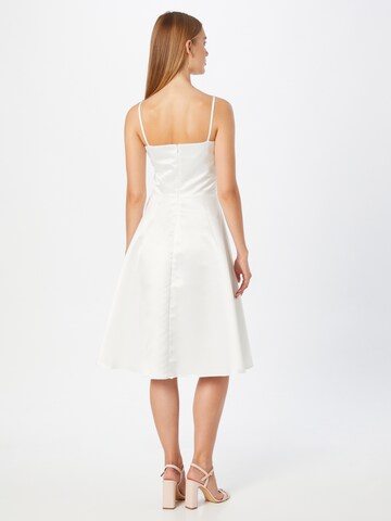 SWING Sukienka koktajlowa w kolorze biały