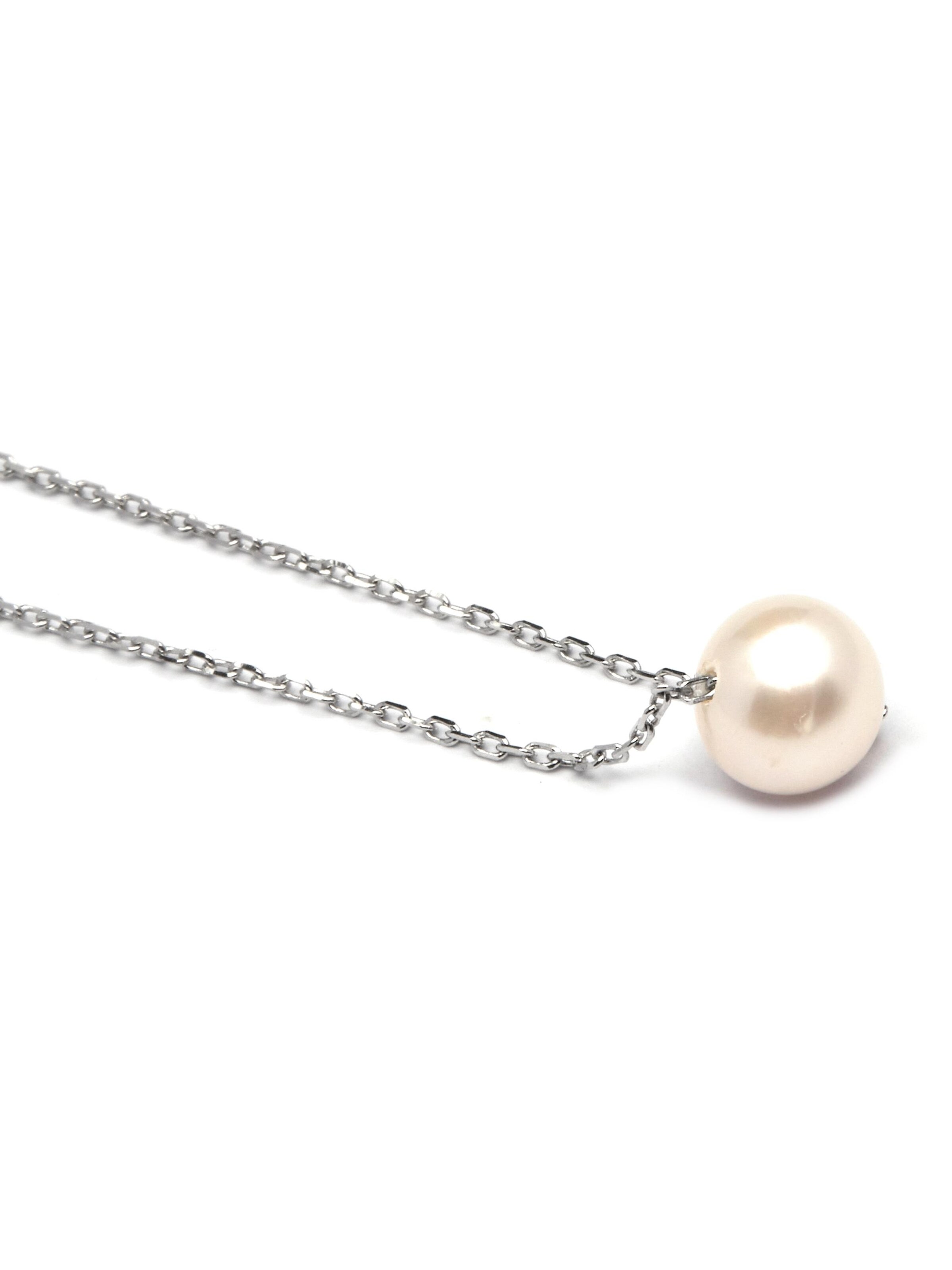 Collana 'Sadah' di Luxenter in bianco