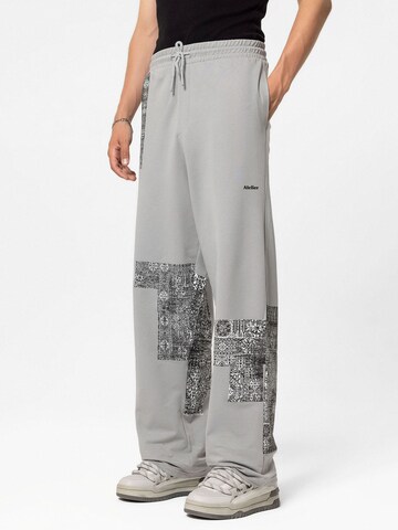 Loosefit Pantaloni di VAMOS CLO in grigio: frontale