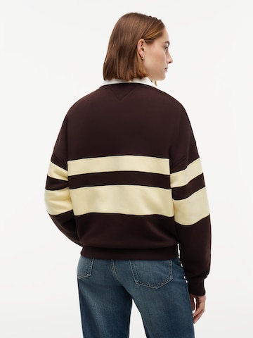 TOMMY HILFIGER Mikina – hnědá