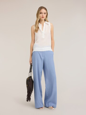 MOTIVI - Blusa en blanco