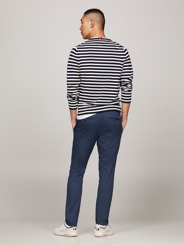 Coupe slim Pantalon chino TOMMY HILFIGER en bleu