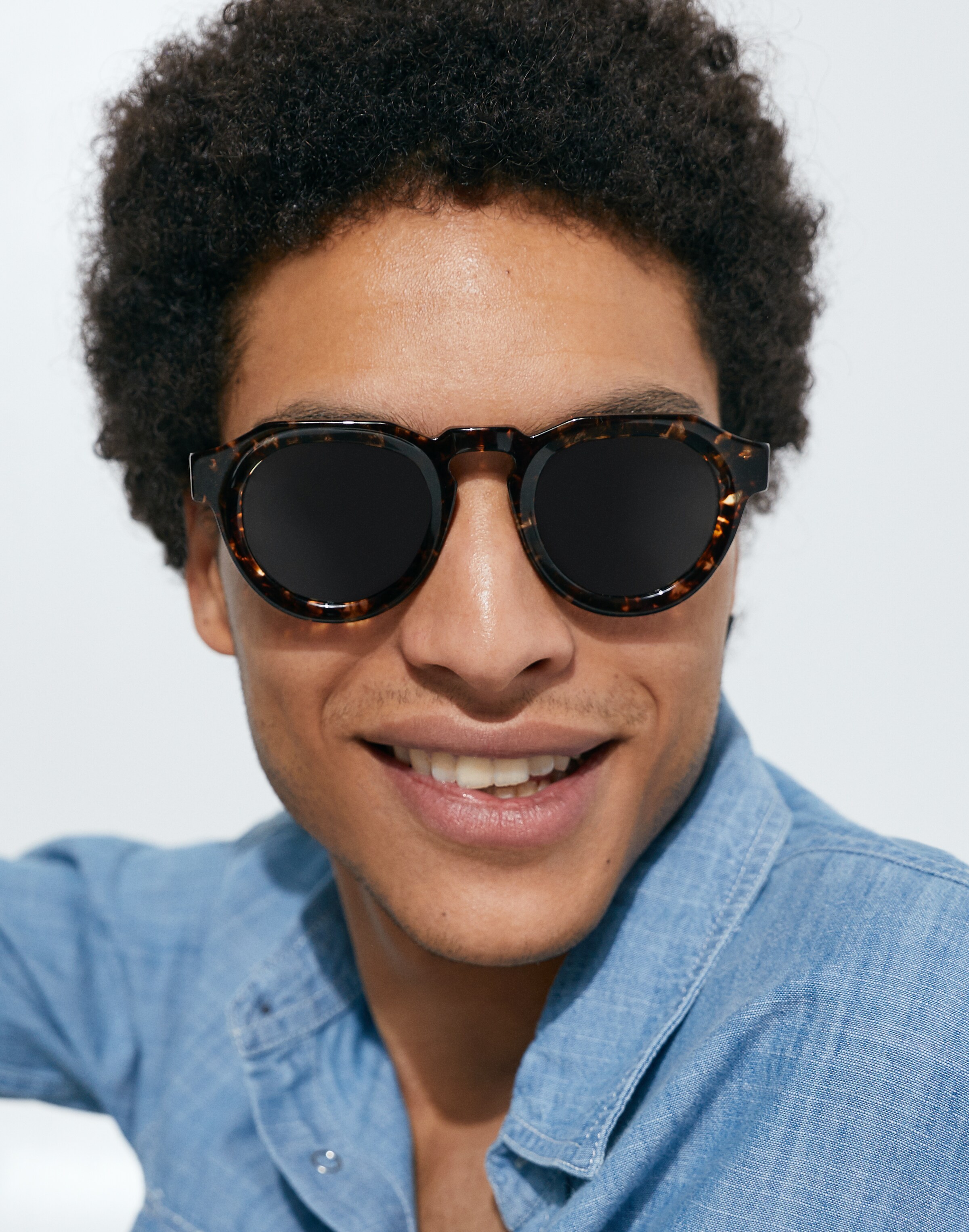 HAWKERS Gafas de sol Warwick Uptown en Negro ABOUT YOU