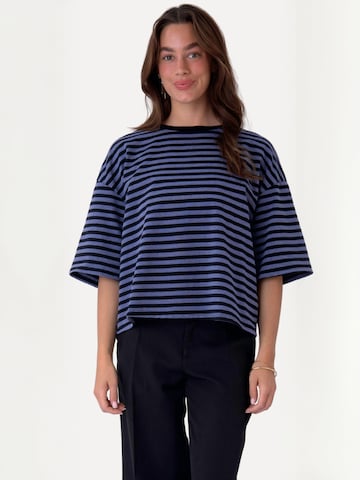 TEESHOPPEN Top ' Zoe ' - kék: elől