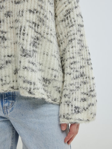 Pull-over 'Ulva' EDITED en beige