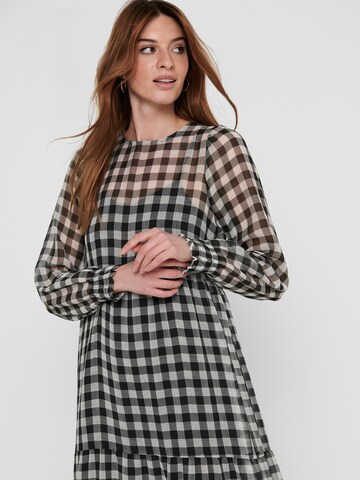 Robe 'Gertrude' ONLY en gris