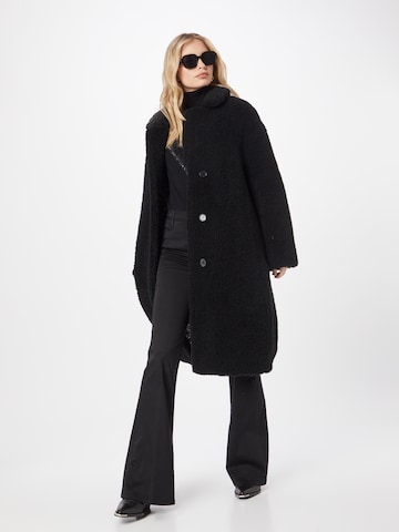 GUESS Ανοιξιάτικο και φθινοπωρινό παλτό 'ALINA' σε μαύρο