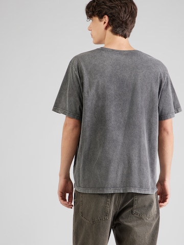 ALPHA INDUSTRIES T-shirt i svart