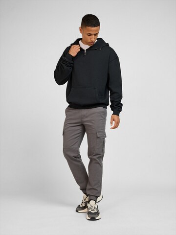 Pittman Tapered Cargo Pants 'Darius' in Grey