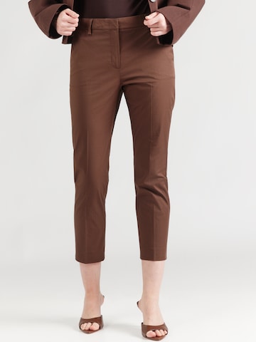 Weekend Max Mara Slimfit Ráncos nadrág 'CECCO' - barna: elől