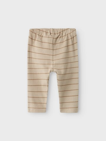 Lil'Atelier - Slimfit Pantalón 'NBMKAIL' en beige