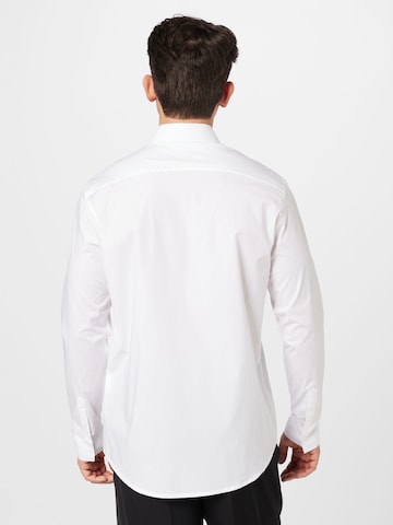 balta Karl Lagerfeld Priglundantis modelis Marškiniai