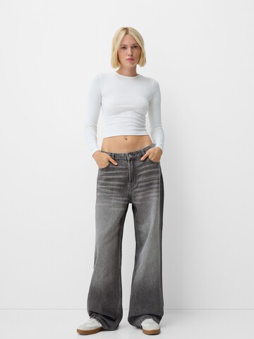 Bershka Loose fit Jeans in Grey