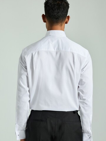 Coupe regular Chemise Next en blanc