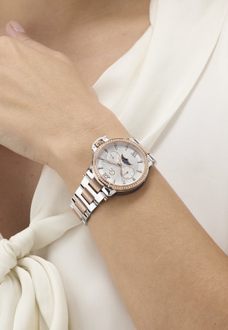 Gc Analog watch in Silver: front