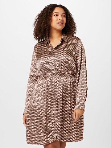 Robe-chemise Forever New Curve en marron : devant