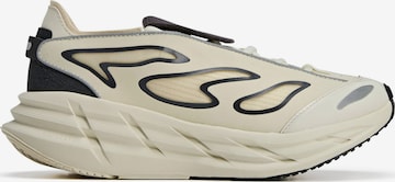 smėlio ADIDAS BY STELLA MCCARTNEY Bėgimo batai 'Adistar': šonas