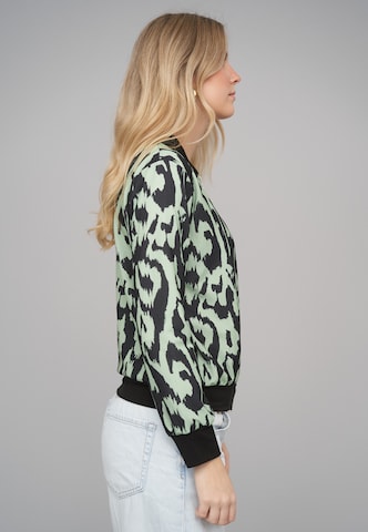 Cloud5ive Between-season jacket in Green