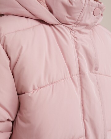 Veste d’hiver WE Fashion en rose
