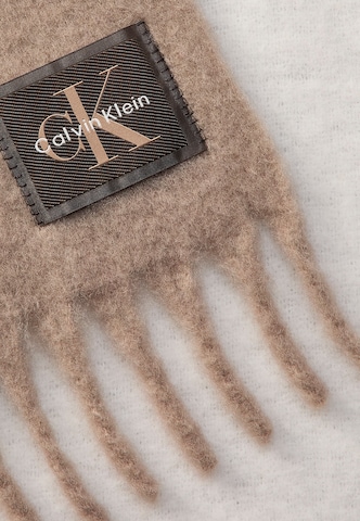 Sciarpa di Calvin Klein in beige
